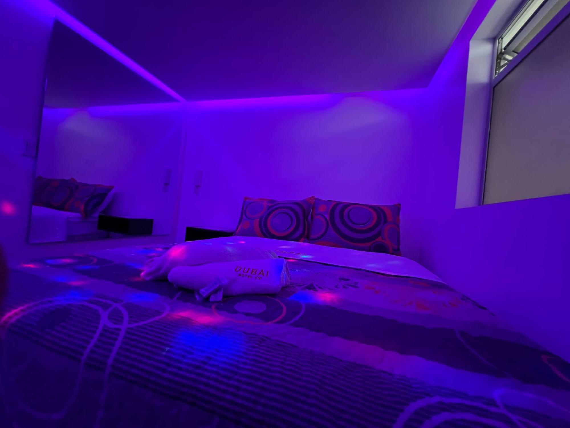 בוגוטה Dubai Vip Motel מראה חיצוני תמונה